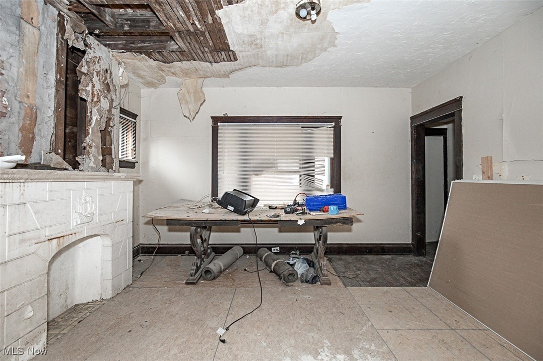 Windmere 03 - Residential Income