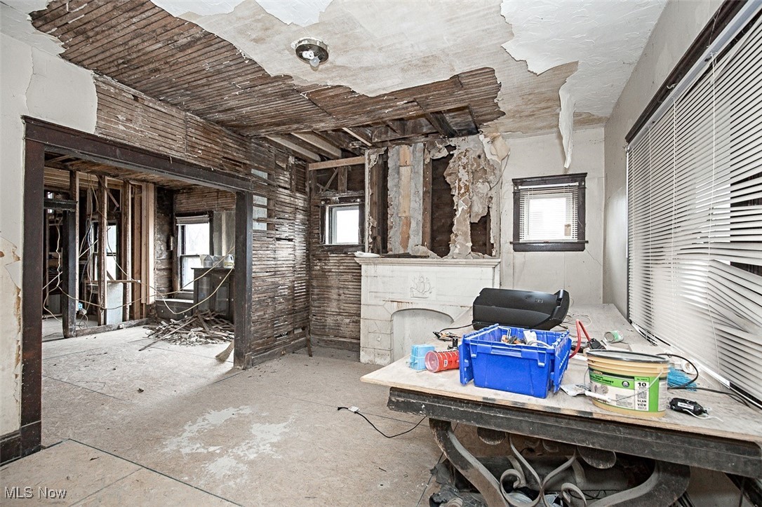 Windmere 03 - Residential Income