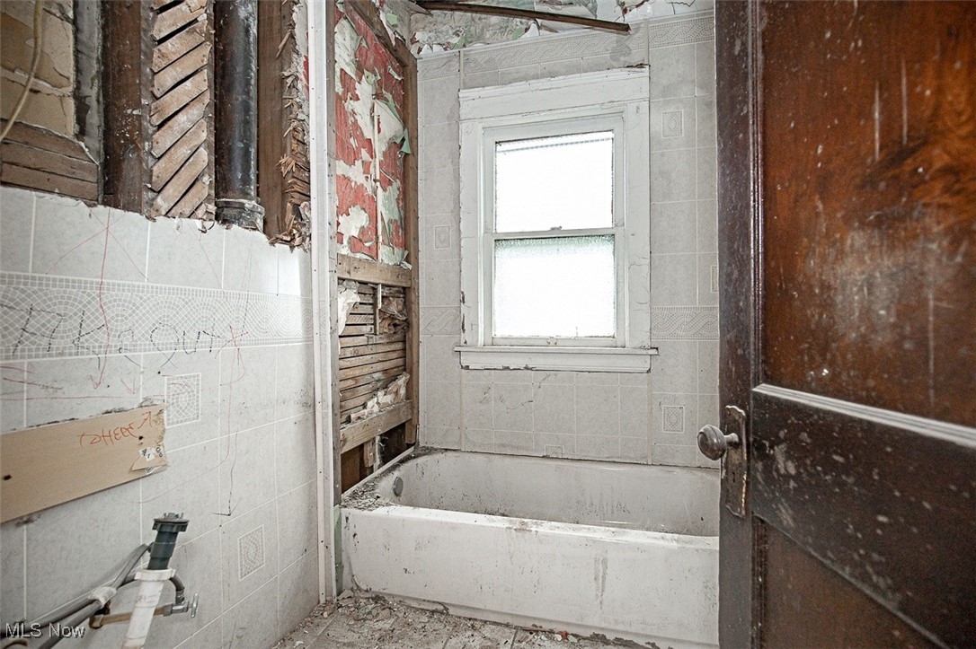 Windmere 03 - Residential Income