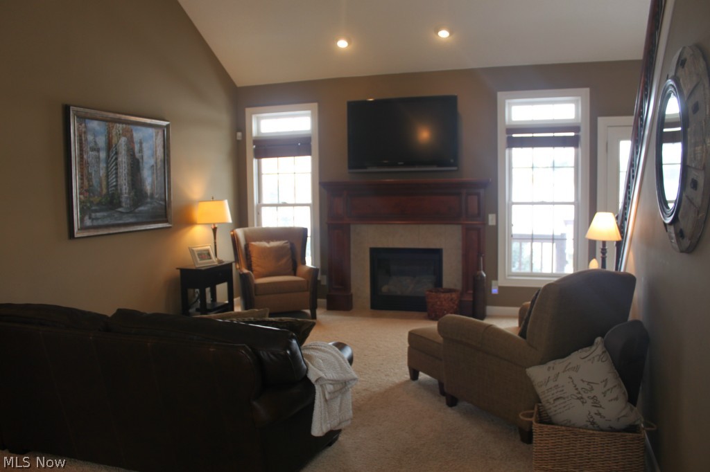 Rolling Green 01 - Residential