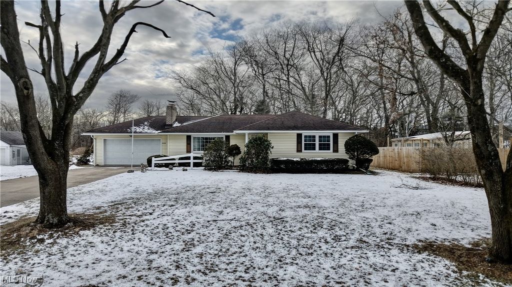 Photo of 3258 New Zoarville Road NE, Zoarville, OH 44656 (MLS # 5183350)