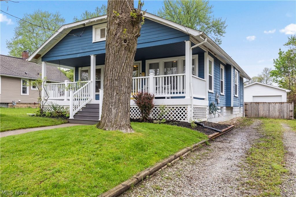 Photo of 231 W Union Street, Medina, OH 44256 (MLS # 5205887)