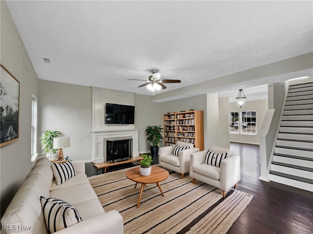 1022 Woodfield Lane, Brunswick, Ohio image 2