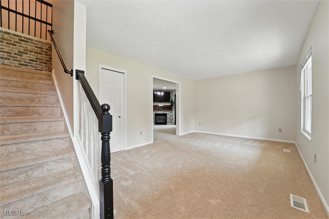 Geneva, Ohio 44041, United States, 4 Bedrooms Bedrooms, ,3 BathroomsBathrooms,Residential,Active,184585