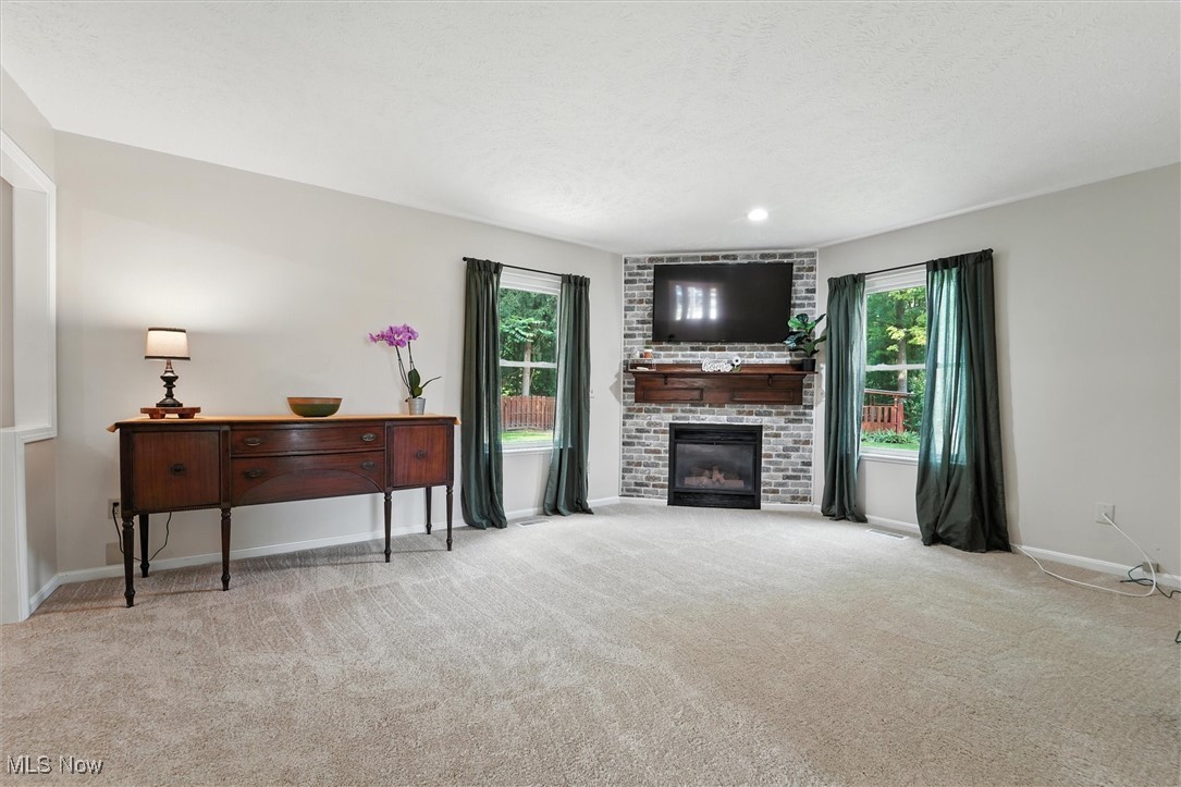 Geneva, Ohio 44041, United States, 4 Bedrooms Bedrooms, ,3 BathroomsBathrooms,Residential,Active,184585