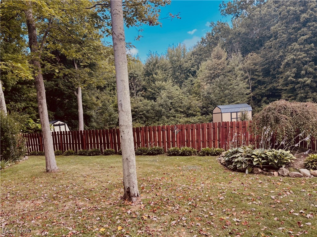 Geneva, Ohio 44041, United States, 4 Bedrooms Bedrooms, ,3 BathroomsBathrooms,Residential,Active,184585