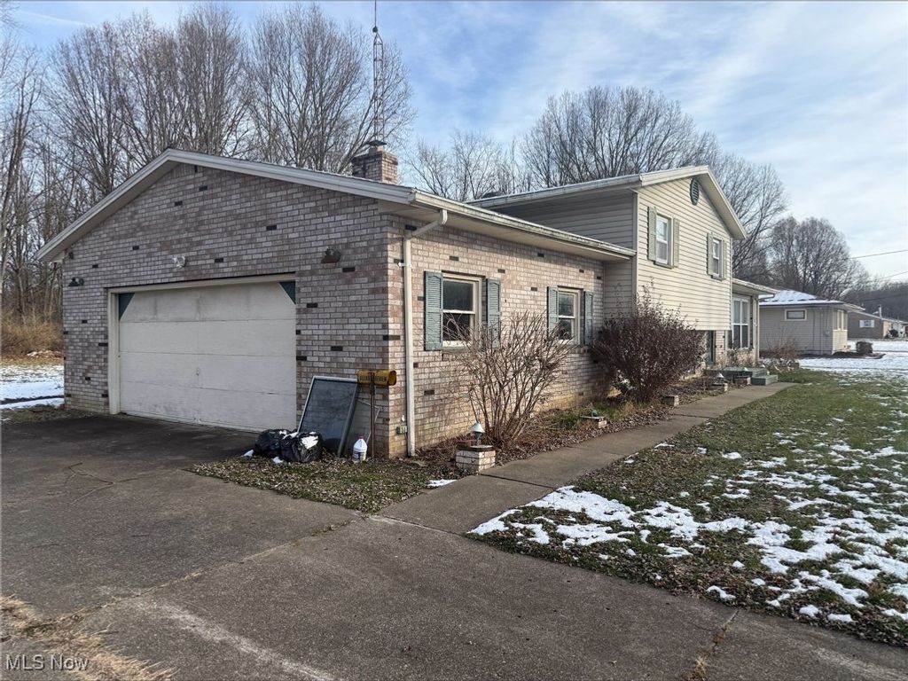 Photo of 15995 Elbrook Street NE, Alliance, OH 44601 (MLS # 5177184)