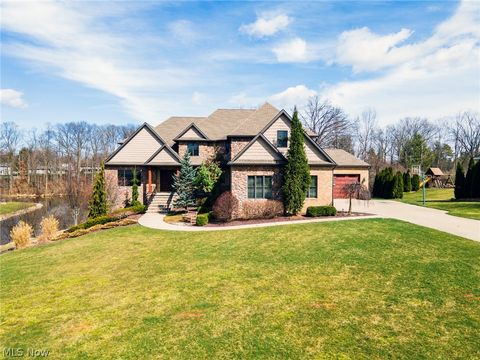Homes For Sale - 1130 Fox Den Trail<br/> Mahoning County, Canfield, OH 44406