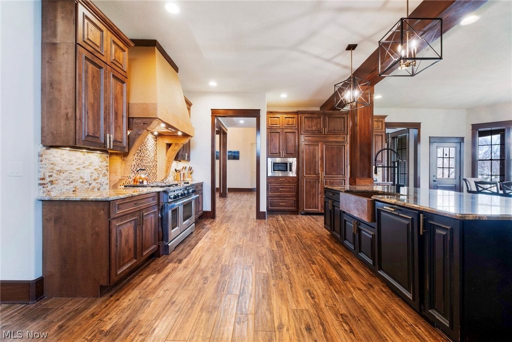 Photo of 1130 Fox Den Trail, Canfield, OH 44406 (MLS # 5193294)