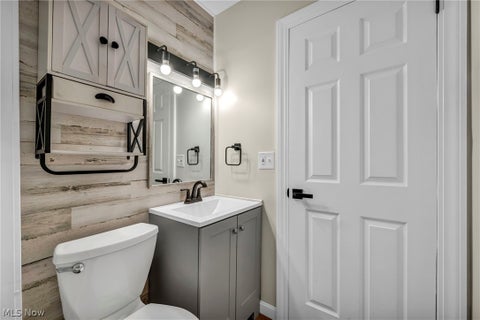 Tiny photo for 99 Indian Lake Boulevard, Canfield, OH 44406 (MLS # 5239333)
