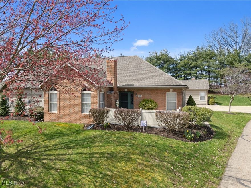 AUCTION DATE: TUESDAY MAY 22, 2025 AT 5:30PM. You can preview this home/property at these OPEN HOUSE DATES: Thursday April 17th 5-6:30pm, Thursday May 9th 5-6:30pm, and auction day 4:00-5:30pm. This charming ranch-style condo offers a perfect blend of comfort and style, featuring two bedrooms and two bathrooms. As you enter, you are greeted by high ceilings that create an airy, open atmosphere throughout the living space. The living room features a cozy fireplace, perfect for gathering on chilly evenings or simply relaxing with a good book. The in-unit washer and dryer hookup add convenience. The attached garage provides easy access and additional storage, making day-to-day life seamless. Step outside to your private front patio, ideal for enjoying morning coffee or evening sunsets. This beautiful condo is not just a place to
live, but a place to call home.