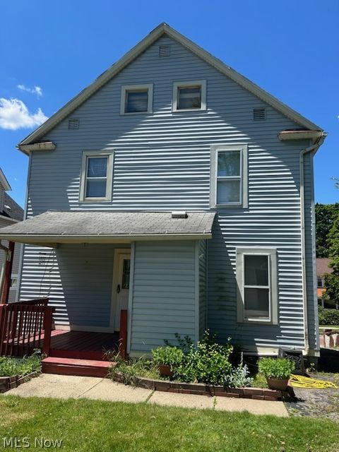 Tiny photo for 2121 10th Street, Akron, OH 44314 (MLS # 5221150)