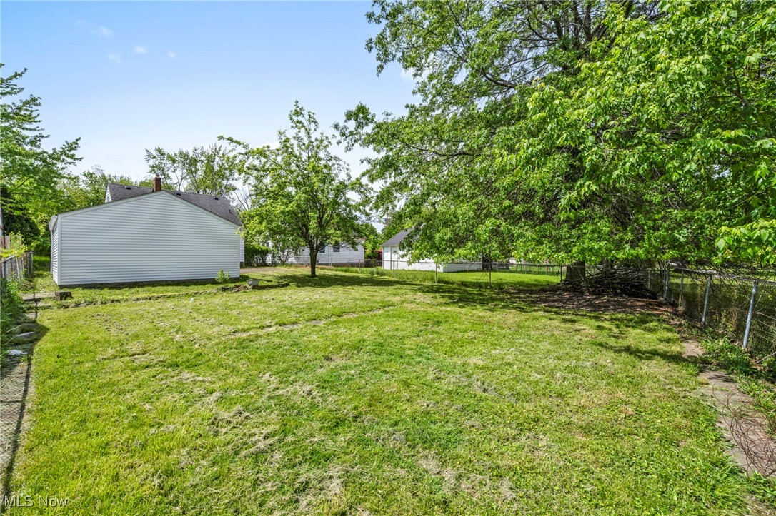 15507 Raymond Street, Maple Heights, Ohio image 24