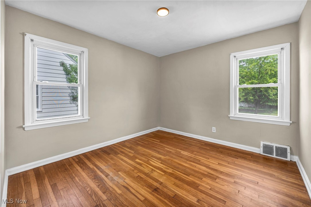 15507 Raymond Street, Maple Heights, Ohio image 10
