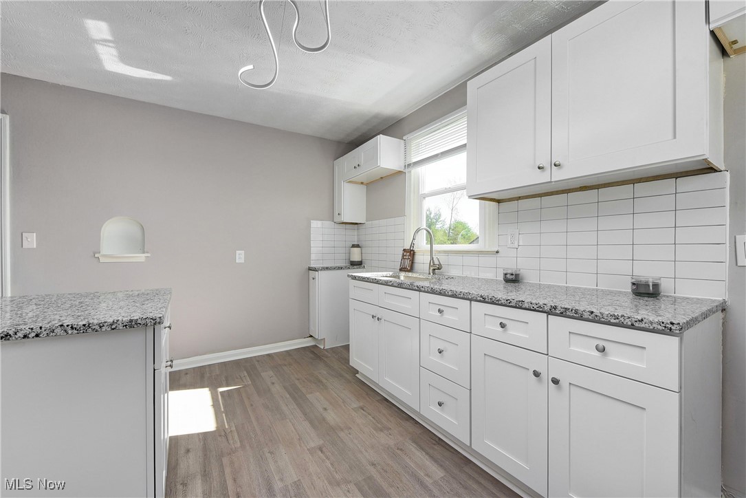 2233 Leavitt Road, Lorain, Ohio image 12