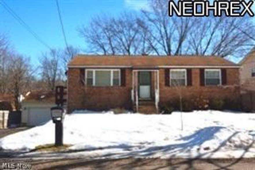 Well maintained 3 bedroom Ranch.  Full finished walkout lower level leads to fenced backyard with patio,hot tub with babbling Kelsey Creek at the end of the property.  Home features: private half bath off master bedroom, eat-in kitchen with appliances, walkout lower level with half bath, spacious rec room approx. 900 sq ft, and laundry room.  End of street leads to paved bike trails and 80 acre park.