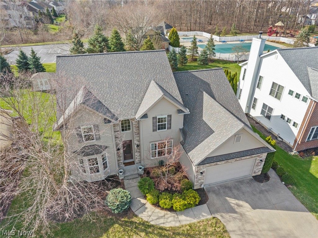 Photo of 38521 Berkshire Avenue, Avon, OH 44011 (MLS # 5194296)