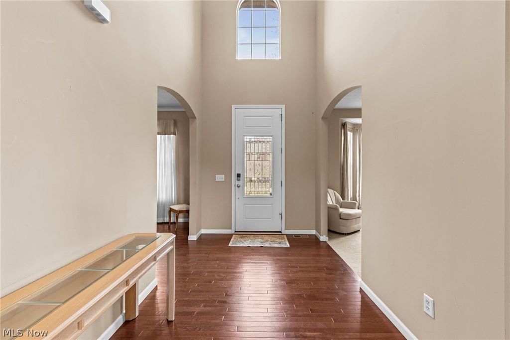 Photo of 38521 Berkshire Avenue, Avon, OH 44011 (MLS # 5194296)