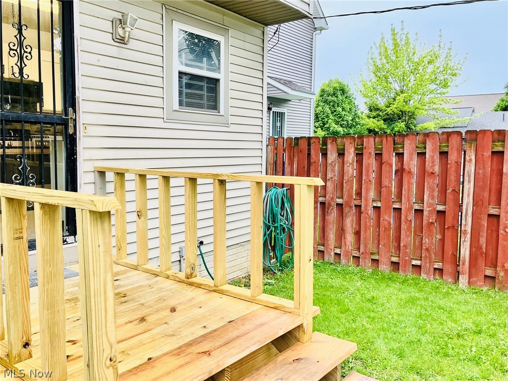 James M Hoyts - Residential