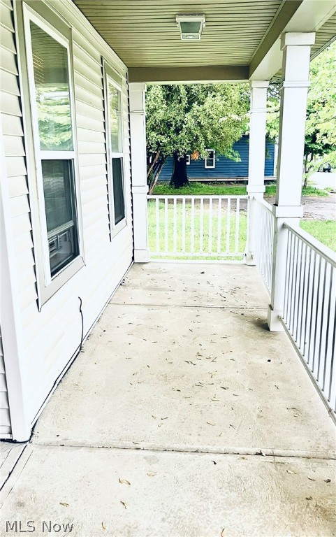 James M Hoyts - Residential