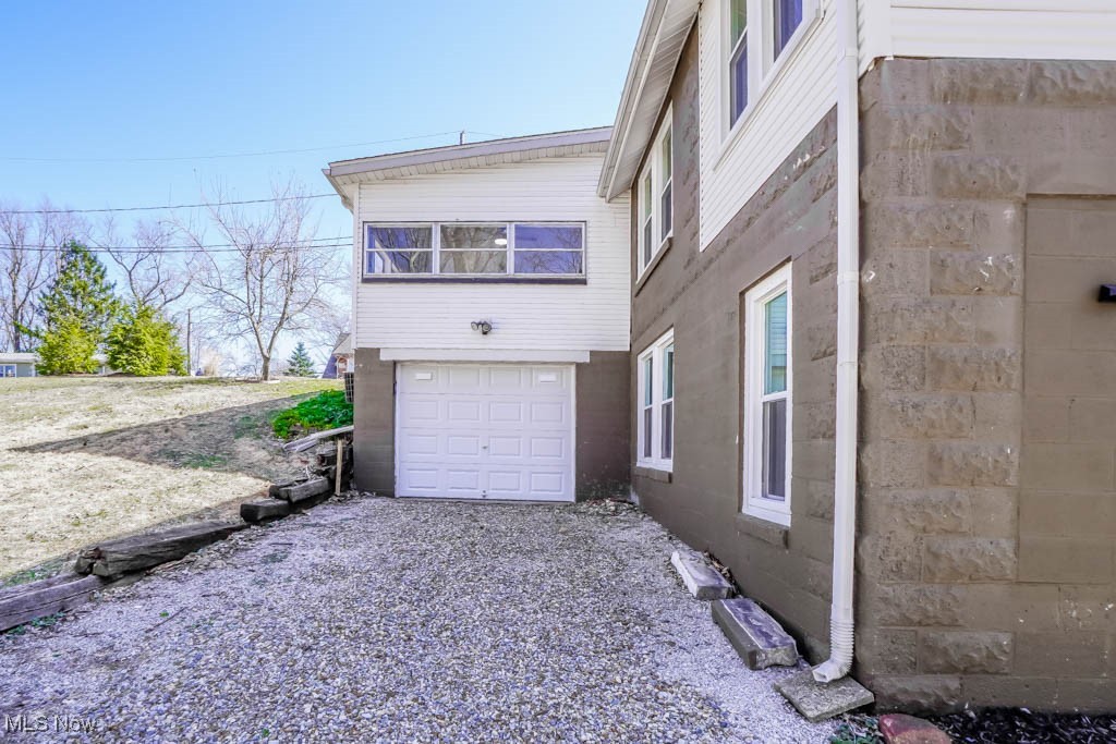 541 Canova Drive, Akron, Ohio image 45