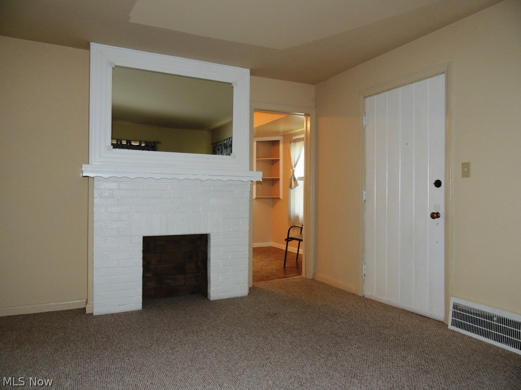 Ackley Homestead - Residential