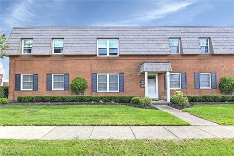 Condo For Sale - 2823 Pease Drive #D413<br/> Cuyahoga County, Rocky River, OH 44116