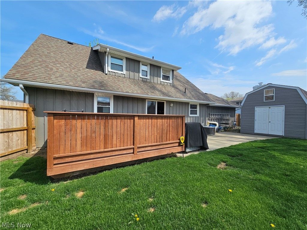 Photo of 1609 W 37th Street, Lorain, OH 44053 (MLS # 5201787)