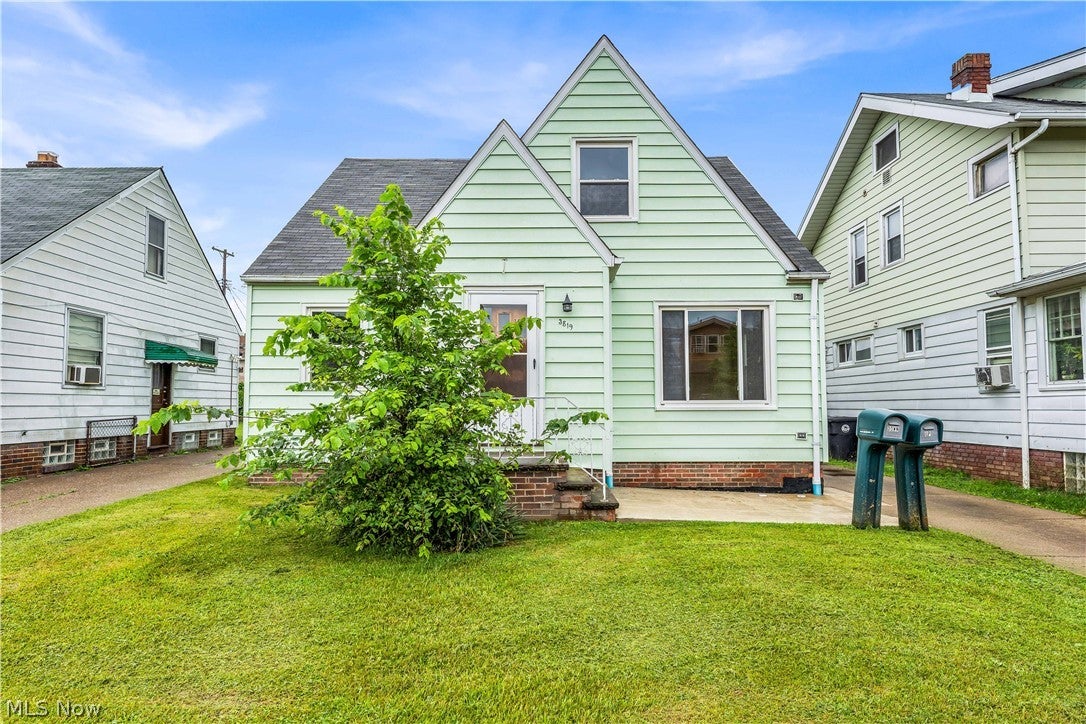 3819 W 137th Street 2/UP