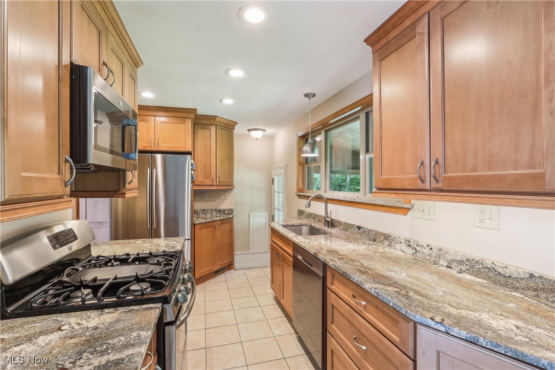 445 Walters Road, Chagrin Falls, Ohio image 11