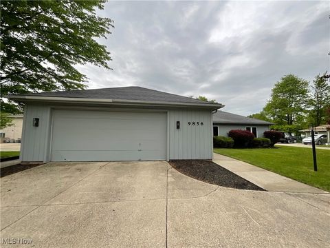 9856 W Ridgewood Drive, Cleveland, OH 44130 - #: 5107365