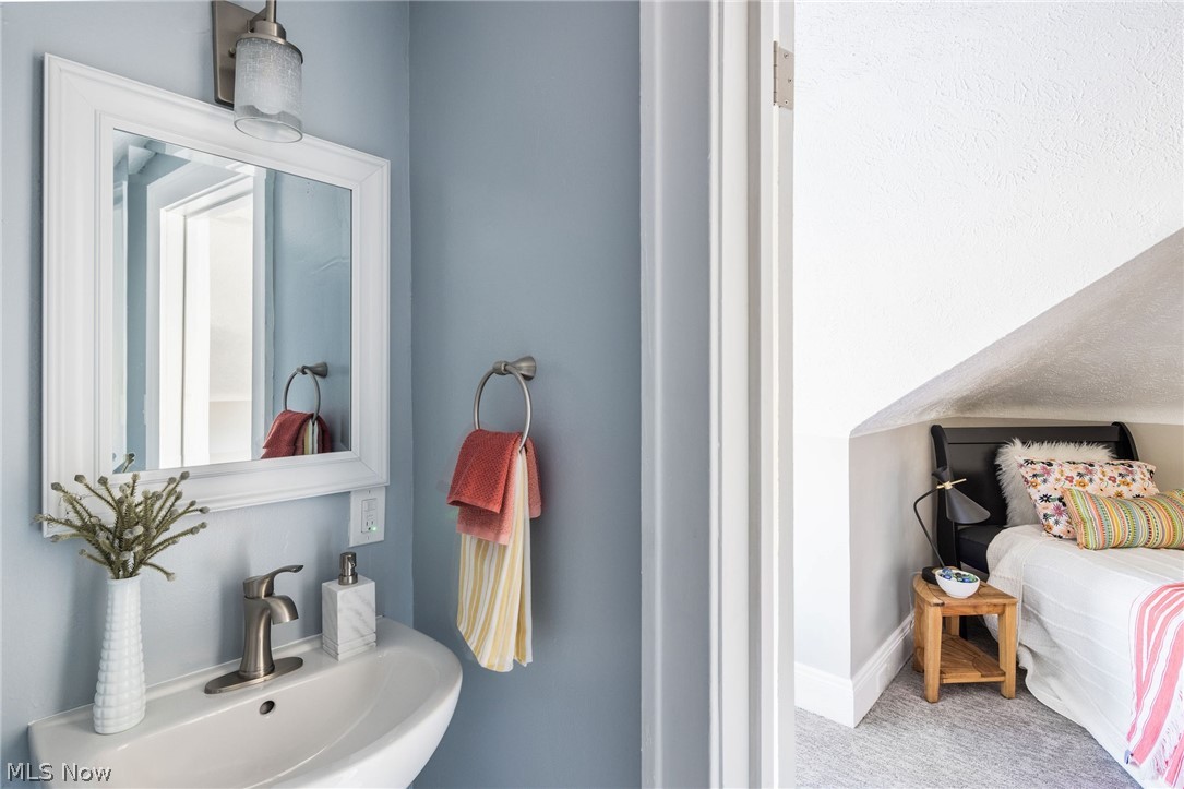 Meadowbrook Land Co's Meadowbr - Residential