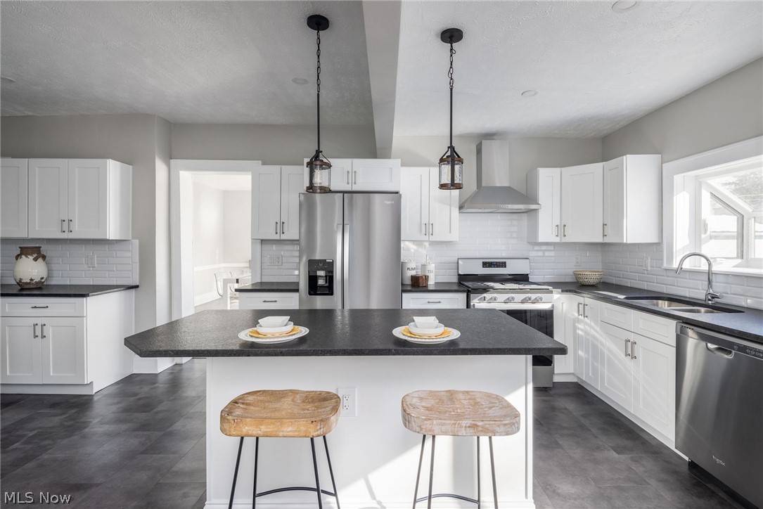 Meadowbrook Land Co's Meadowbr - Residential