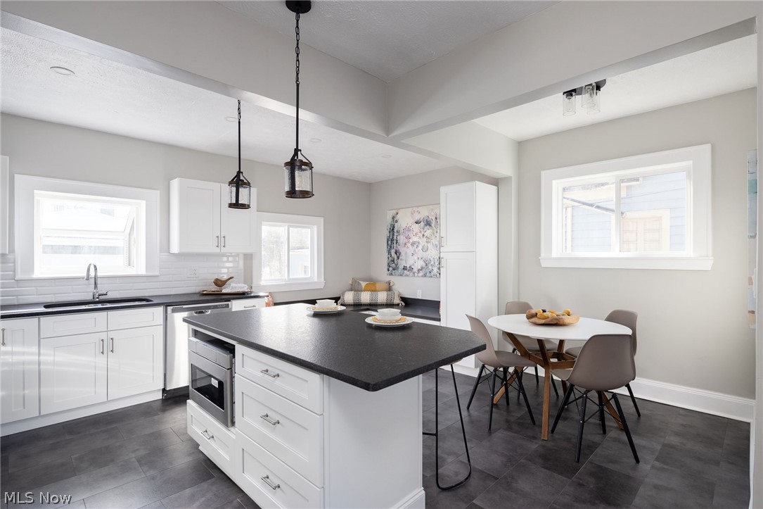 Meadowbrook Land Co's Meadowbr - Residential