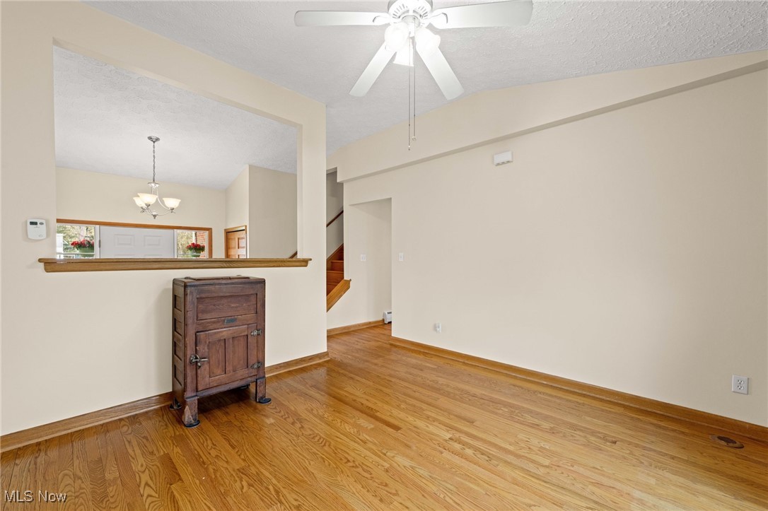 7590 Little Mountain Road, Mentor, Ohio image 10