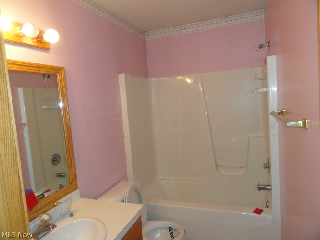 Pine Knoll Estates - Residential