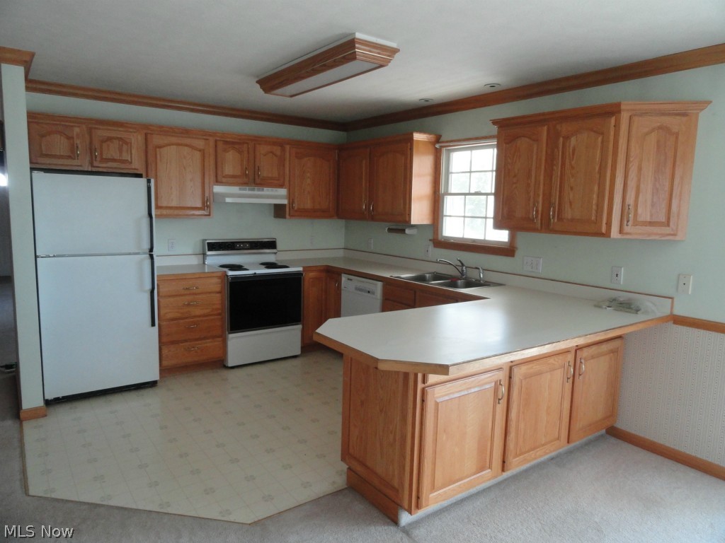 Pine Knoll Estates - Residential