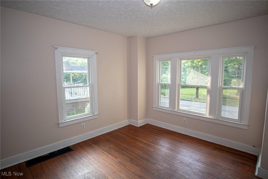 Grether & Pfeiffer - Residential Lease