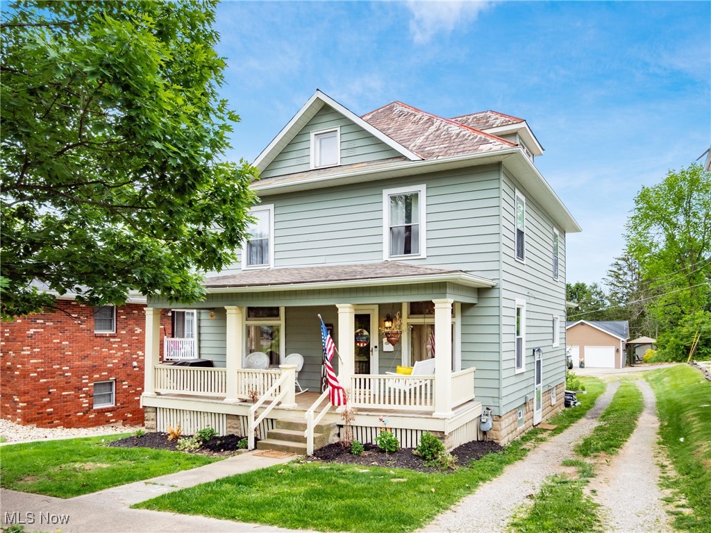 154 Montgomery Boulevard, New Concord, Ohio image 2