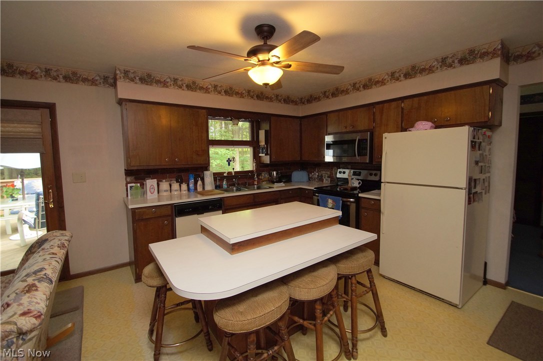 Holmes Tr - Residential