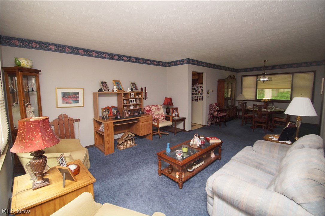 Holmes Tr - Residential