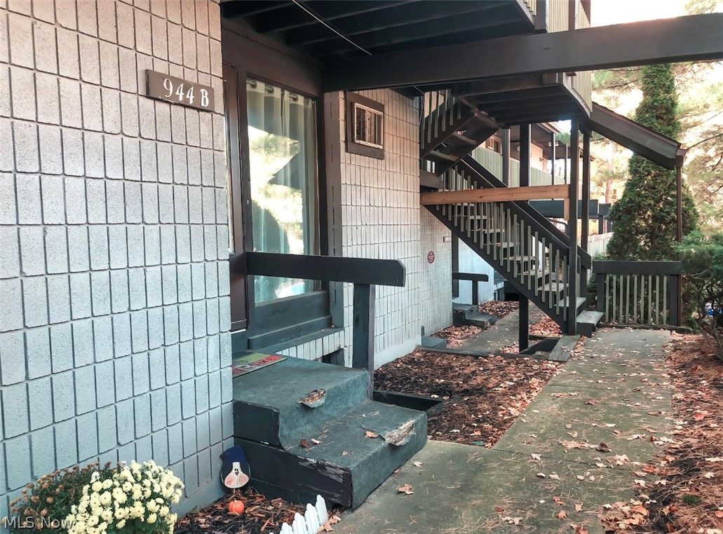 Timber Top Condo - Residential