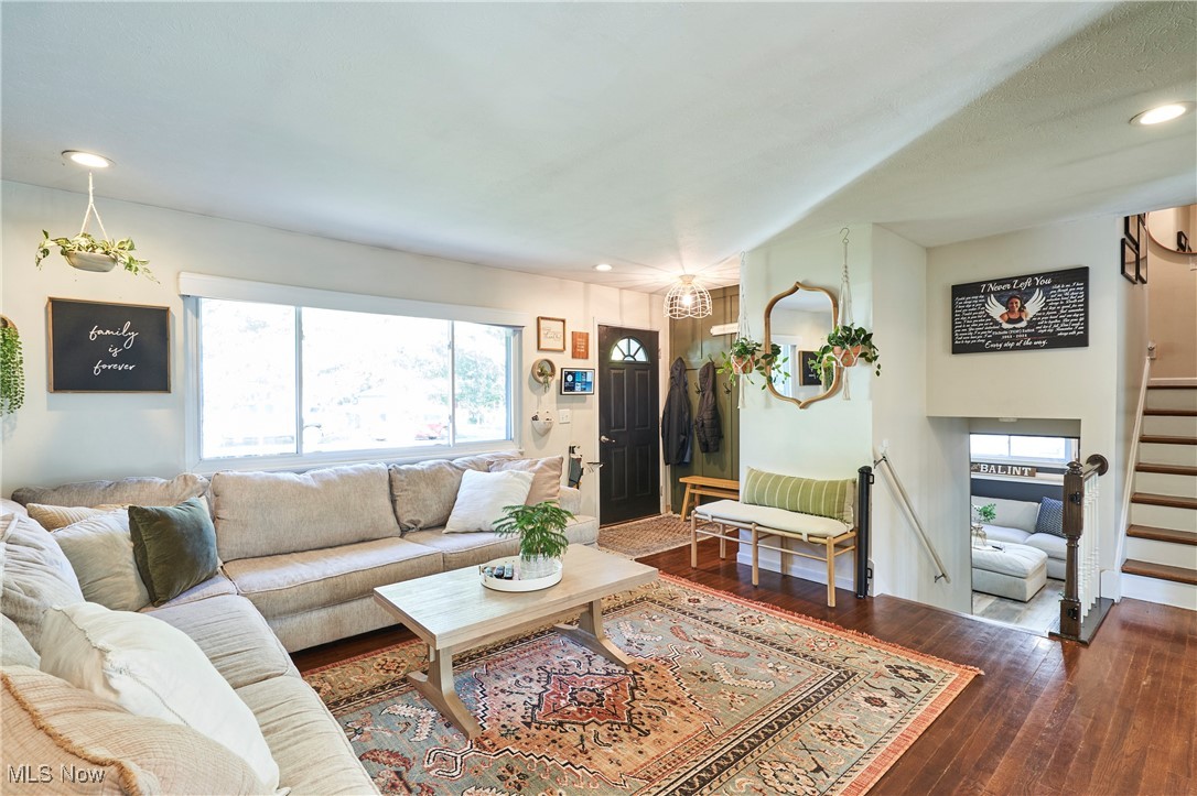 Painesville, Ohio 44077, United States, 3 Bedrooms Bedrooms, ,2 BathroomsBathrooms,Residential,Active,230314