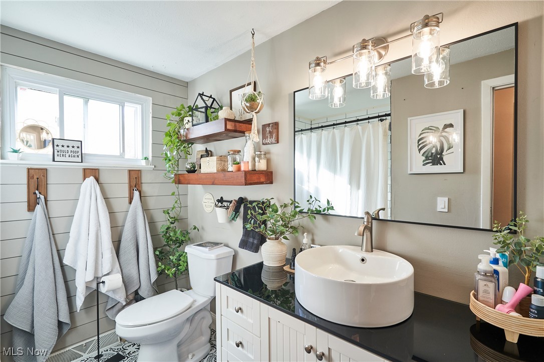 Painesville, Ohio 44077, United States, 3 Bedrooms Bedrooms, ,2 BathroomsBathrooms,Residential,Active,230314