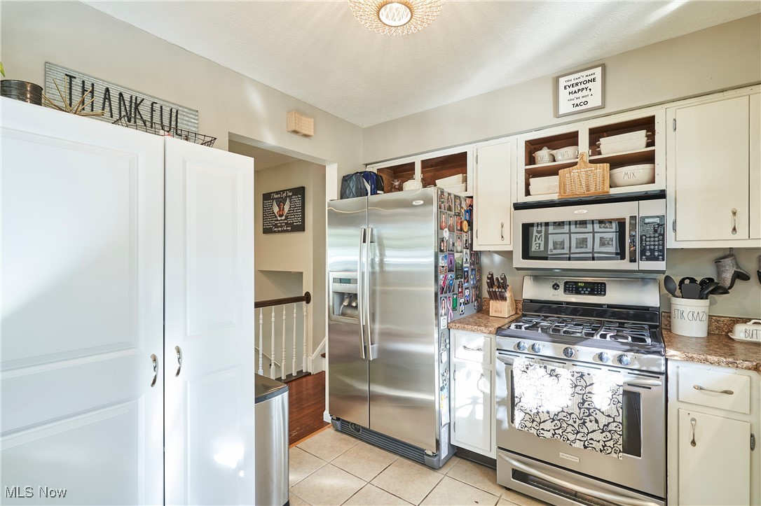 Painesville, Ohio 44077, United States, 3 Bedrooms Bedrooms, ,2 BathroomsBathrooms,Residential,Active,230314