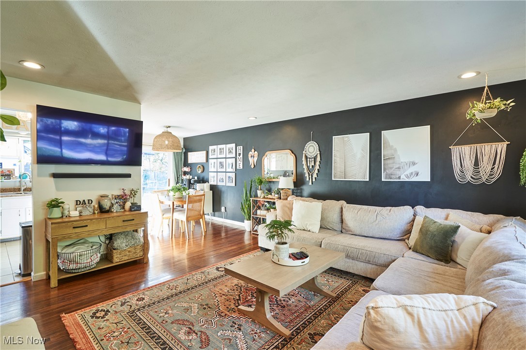 Painesville, Ohio 44077, United States, 3 Bedrooms Bedrooms, ,2 BathroomsBathrooms,Residential,Active,230314