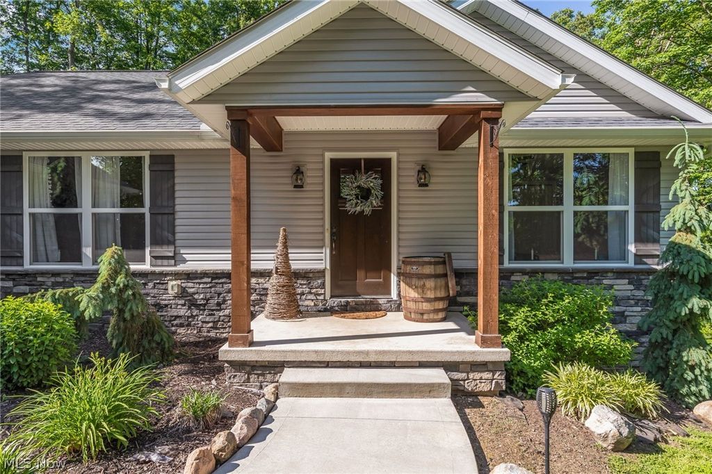 Photo of 3255 Loper Road NE, Newark, OH 43055 (MLS # 5215052)