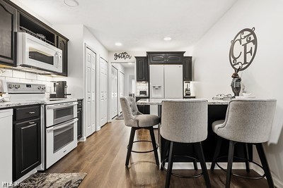 Shady Hollow Condo - Residential