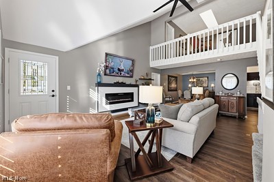 Shady Hollow Condo - Residential