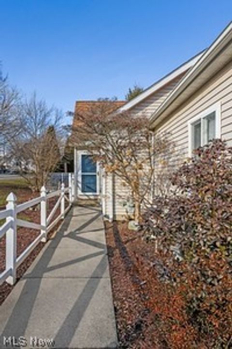 Tiny photo for 637 Hunters Trail, Akron, OH 44313 (MLS # 5190095)